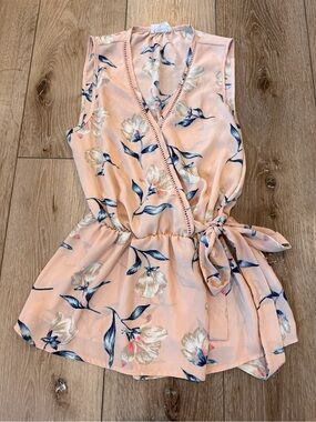 NWOT Sienna Sky Light Pink Floral Wrap Tie-Waist Sleeveless Top Summer Blouse XS